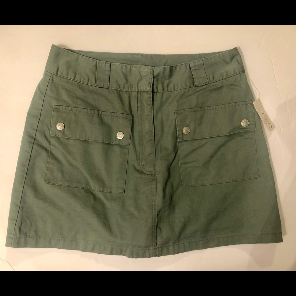 Talbots kids size 18 green skort